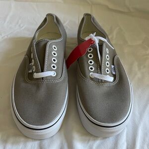 Vans Authentics Tan/Beige Mens Size 8.5 Brand New w Tags